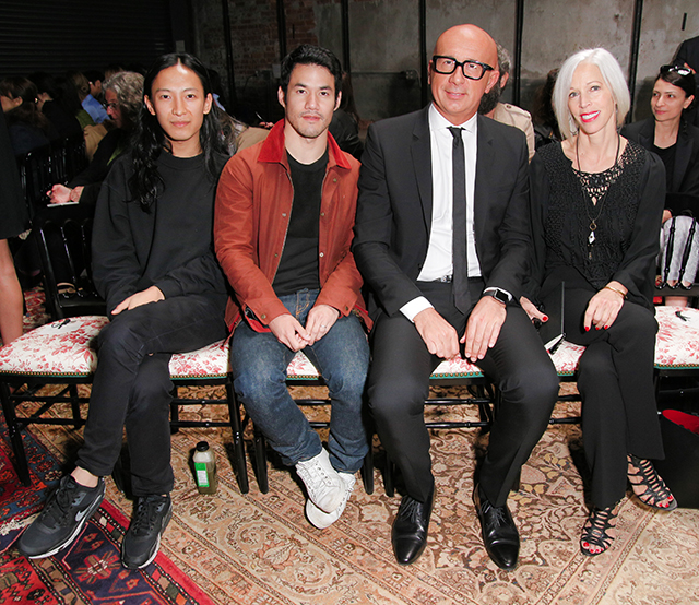 Александр Ван, Джозеф Альтузарра, Марко Биззарри и Линда Фарго Гости показа Gucci, resort 2016 (фото 2)