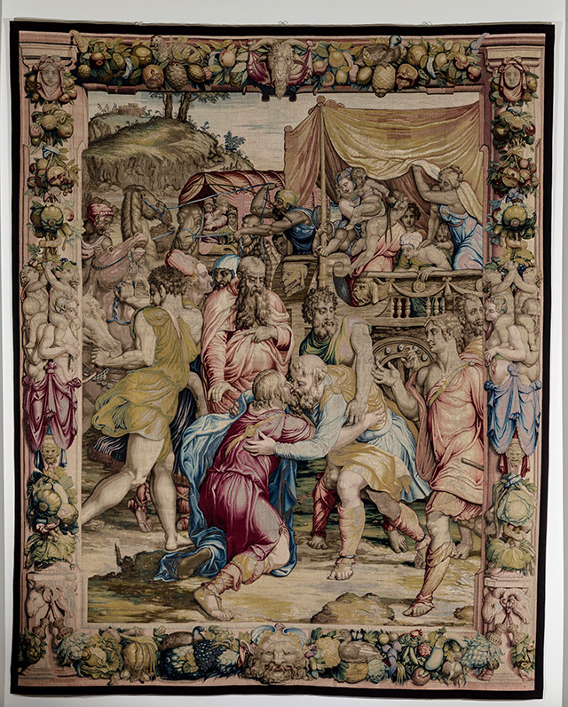 Как модные бренды искусство реставрируют (фото 6)