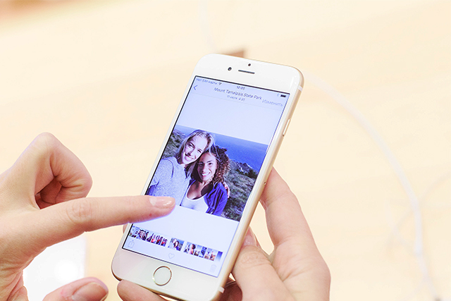 Самый популярный — розовый: iPhone 6s и iPhone 6s Plus теперь и в Москве (фото 1)