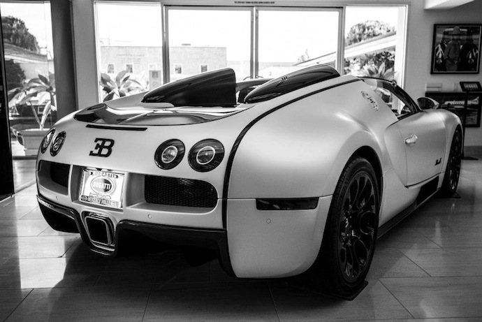 Bugatti Veyron Blanc Noir (2013 edition)