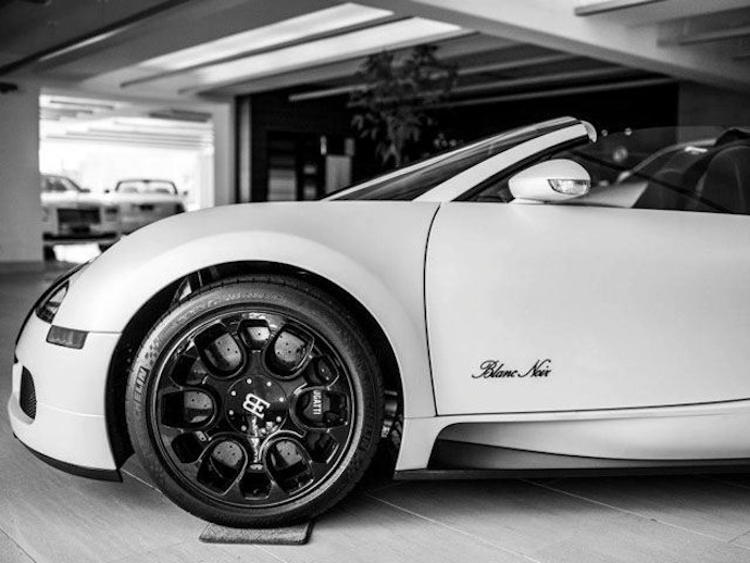Bugatti Veyron Blanc Noir (2013 edition)