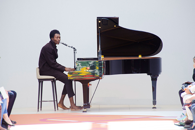 Неделя мужской моды в Лондоне: Burberry, весна-лето 2015 (фото 1)