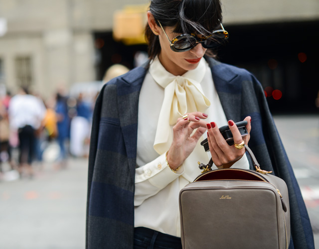 Неделя моды в Нью-Йорке весна-лето 2016: street style. Часть 2 (фото 13)