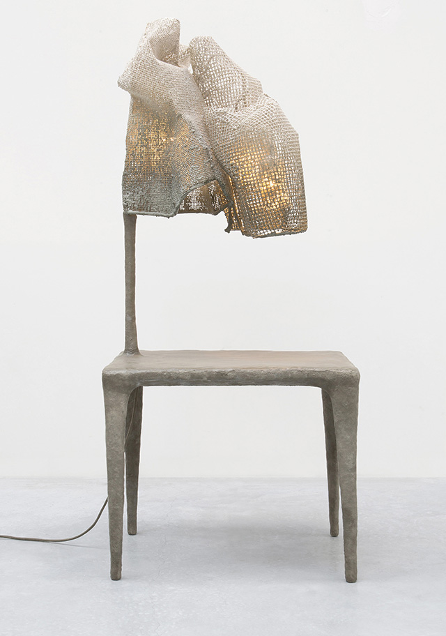 Стол Cocoon, диз. Н. Карбонель, Carpenters Workshop Gallery По следам Design Miami Basel: политика, винтаж и новые материалы (фото 1)