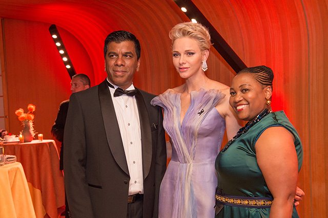 Княгиня Шарлин и гости вечера 68-й гала-бал Красного Креста в Монако (фото 5)