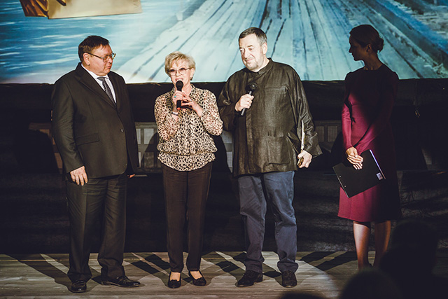 Павел Конков, Алиса Фрейндлих, Павел Лунгин и Виктория Исакова Открытие IX Международного кинофестиваля имени Андрея Тарковского "Зеркало" (фото 8)