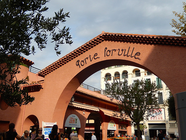 Forville Свой человек в Каннах: гид от Buro 24/7 (фото 9)