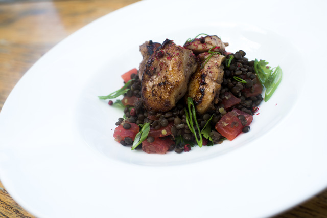 Шеф-повар "Гаража" Денис Калмыш о новом кафе: "Все будет другим: кухня, блюда, посуда, идеи, возможности" (фото 1)