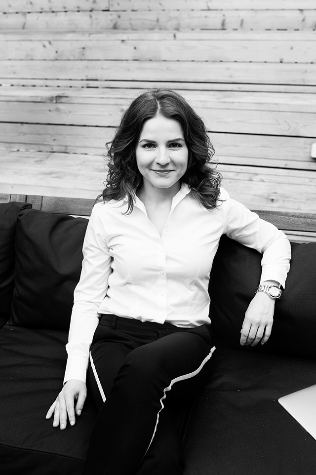 Картотека Buro 24/7: Галима Ахмадуллина (фото 1)