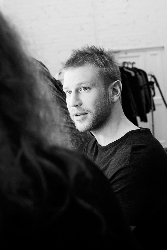 Видеорепортаж со съемки Ивана Дорна для Buro 24/7 (фото 3)