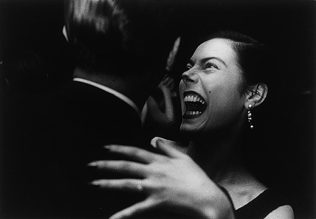 Эль Марокко, Нью-Йорк, 1955 Метрополитен-музей открывает ретроспективу Гарри Виногранда (фото 1)