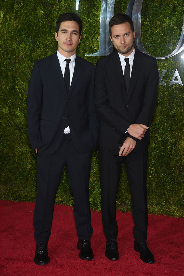 Джек Маккалоу и Лазаро Эрнандес 69-я церемония вручения наград премии Tony Awards: красная ковровая дорожка (фото 7)