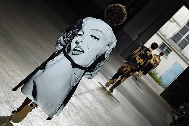 "Сенсациями" в моде сегодня становятся исключительно маркетинговые ходы, а не находки модельеров" (фото 11)