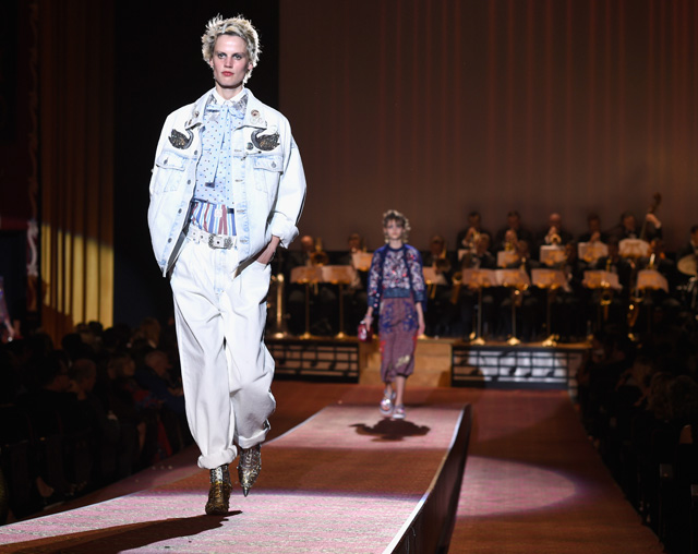 Обзор Buro 24/7: Marc Jacobs, весна-лето 2016 (фото 2)