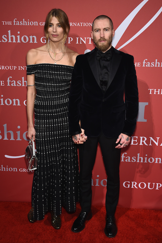 Вероника Хейлбрюннер и Джастин О'Ши Церемония Fashion Group International Night of Stars (фото 6)