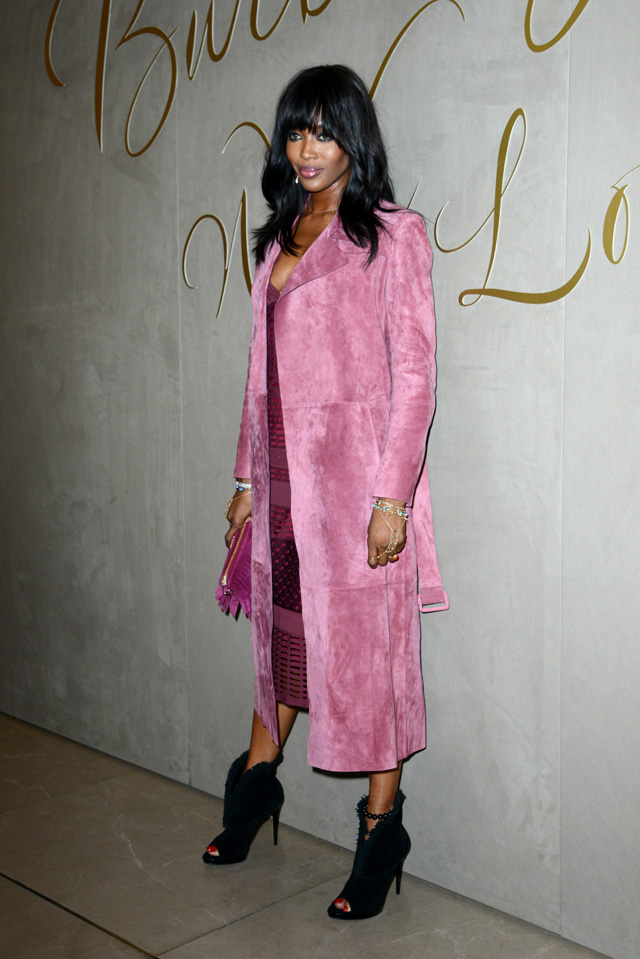 Наоми Кэмпбелл Премьера рождественского фильма Burberry в Лондоне (фото 2)