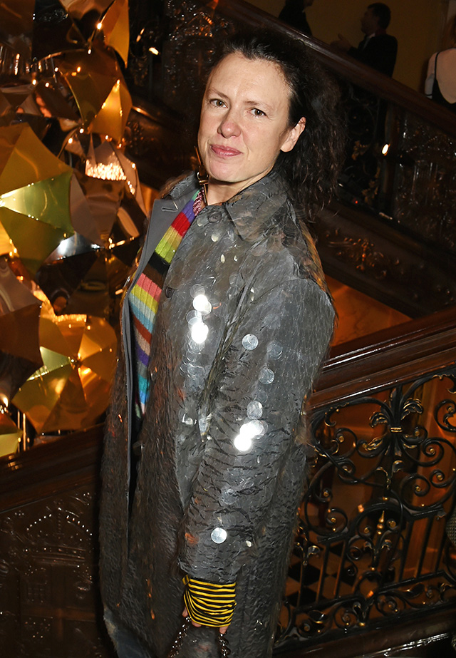 Кэти Гранд Рождественская елка Burberry в отеле Claridge's (фото 6)