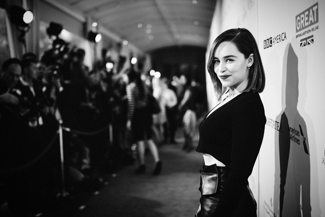 Эмилия Кларк Традиционное чаепитие BAFTA в Лос-Анджелесе (фото 5)