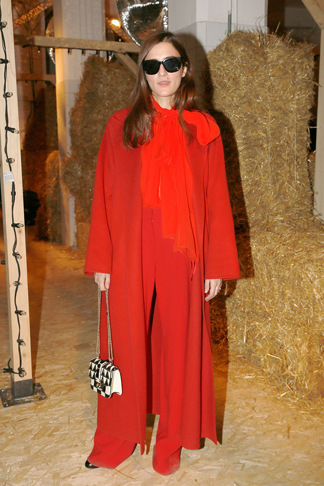 Элеонора Каризи на показе Antonio Marras Гости недели мужской моды в Милане (фото 12)