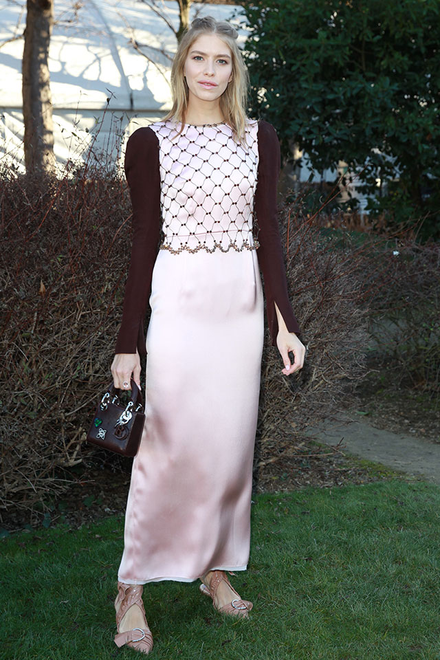 Елена Перминова Гости показа Christian Dior в Париже (фото 5)