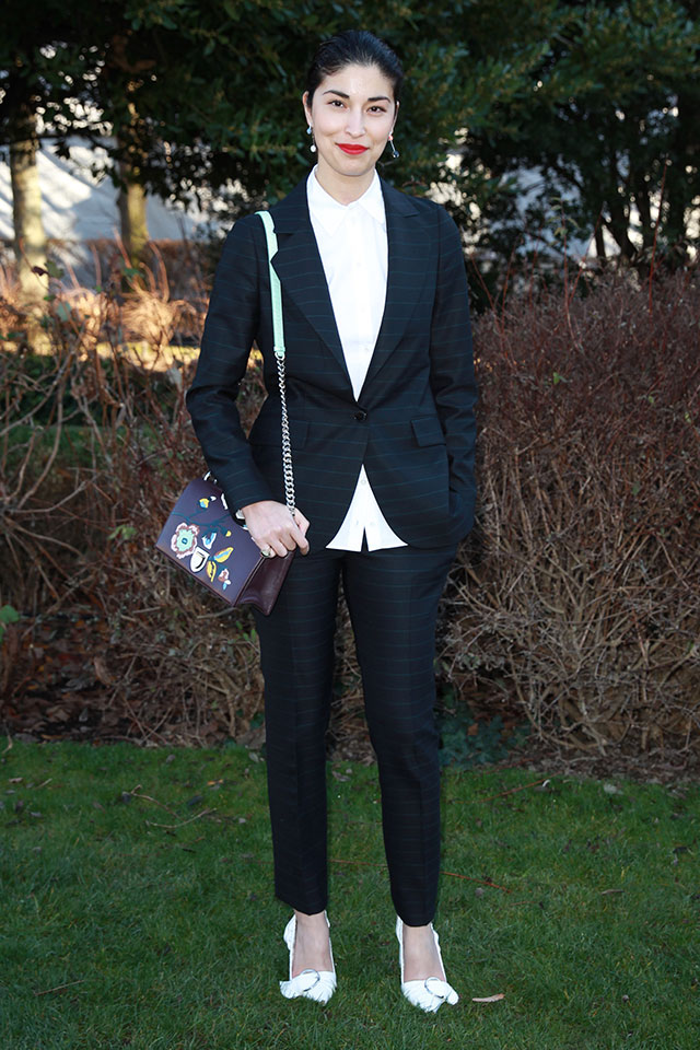 Кэролайн Исса Гости показа Christian Dior в Париже (фото 2)