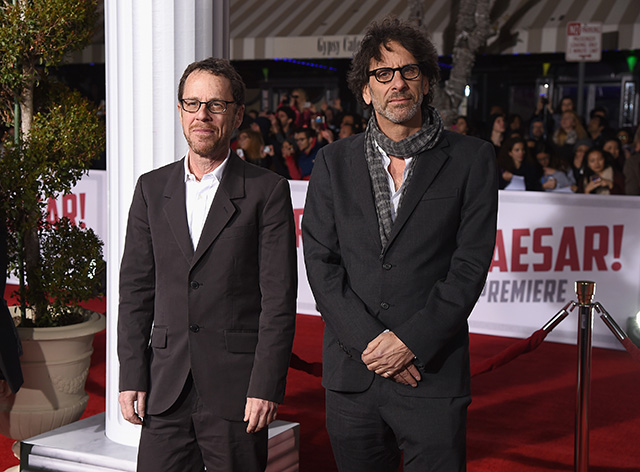 Итан и Джоэл Коэны Амаль и Джордж Клуни на премьере фильма в Лос-Анджелесе (фото 6)