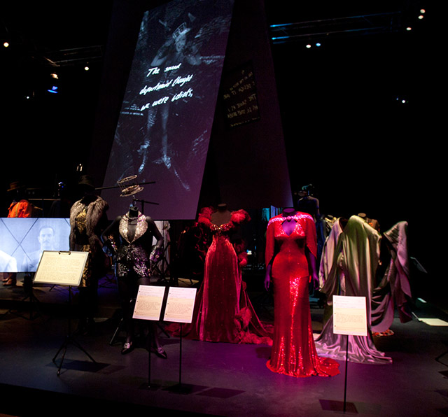 Голливудские костюмы возвращаются домой в Лос-Анджелес (фото 1)