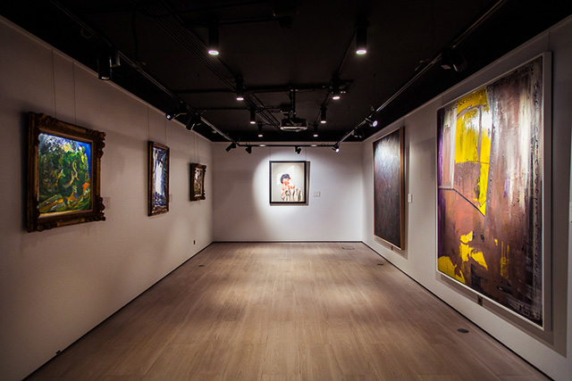 Коктейль по случаю открытия выставки в особняке Christie’s (фото 2)