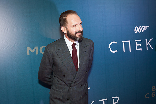 Рэйф Файнс, Наоми Харрис и Дэйв Батиста на премьере фильма "007: Спектр" (фото 1)