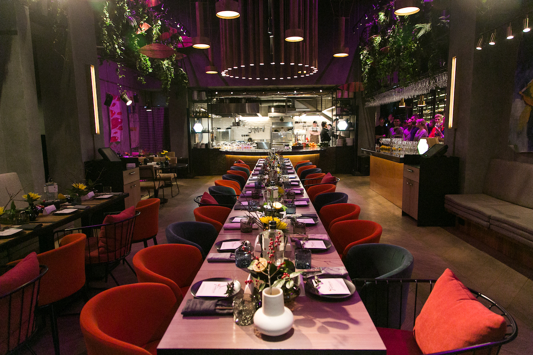 В ресторане Medusa Asian Kitchen Bar представили совместное меню шефов Хидэёси Татэямы и Гленна Баллиса (фото 1)