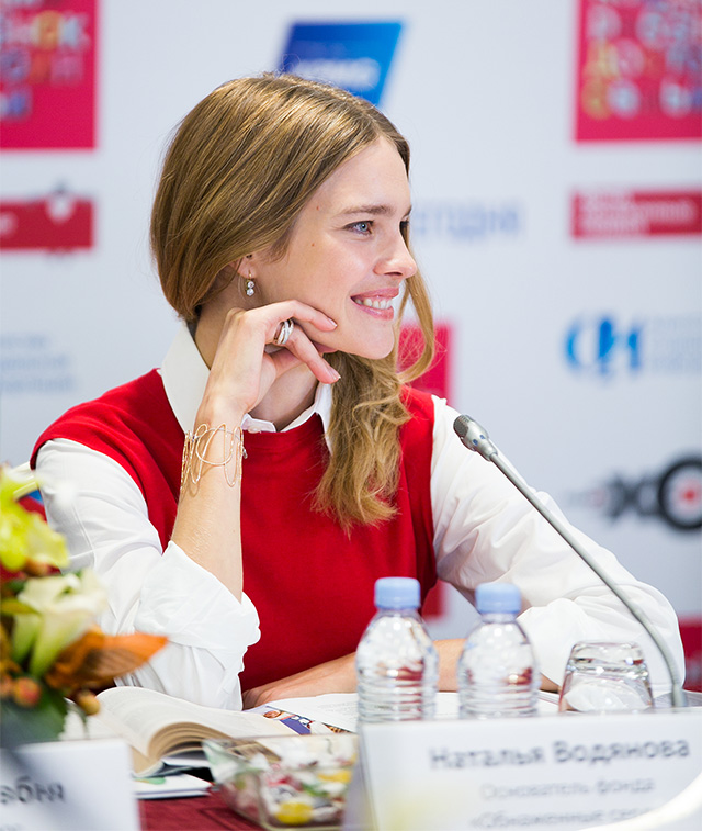 Наталья Водянова: "Дети почему-то должны заслуживать место в обществе сенсациями" (фото 3)