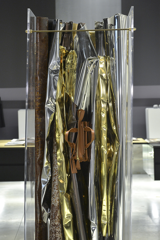 Giorgio Armani представили публике сумку Le Sac 11 (фото 2)