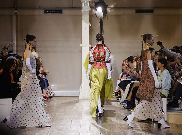 Неделя высокой моды в Париже: Maison Martin Margiela, осень-зима 2014 (фото 1)