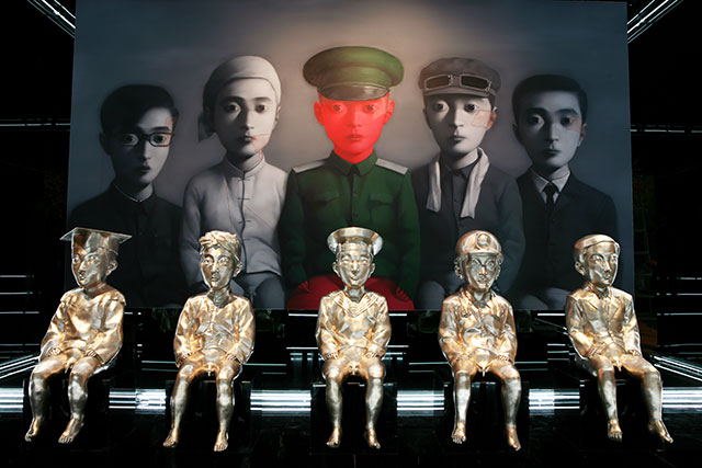 TITRE : Zhang Xiaogang, My Ideal, 2008 et My Ideal, 2003—2008 Новая выставка в Fondation Louis Vuitton посвящена искусству Китая (фото 6)
