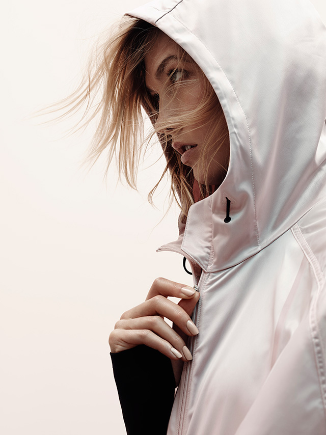 Карли Клосс в рекламной кампании коллекции Nike x Pedro Lourenço (фото 3)