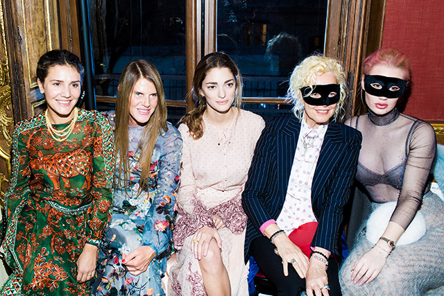 Маргерита Миссони, Анна Делло Руссо, София Санчес Барренечеа, Эллен фон Унверт и Игги Азалия Гости показа Ulyana Sergeenko весна-лето 2016 (фото 11)