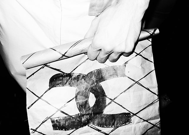 Московская жизнь глазами Тимофея Колесникова на выставке в универмаге "Цветной" (фото 4)