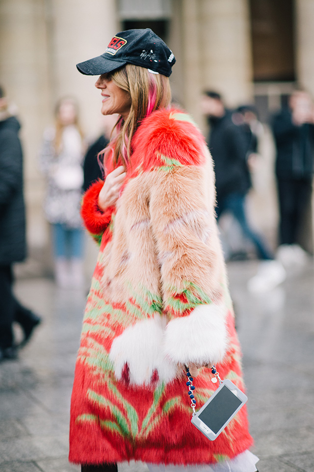 Неделя моды в Париже, осень-зима 2016: street style. Часть 4 (фото 17)