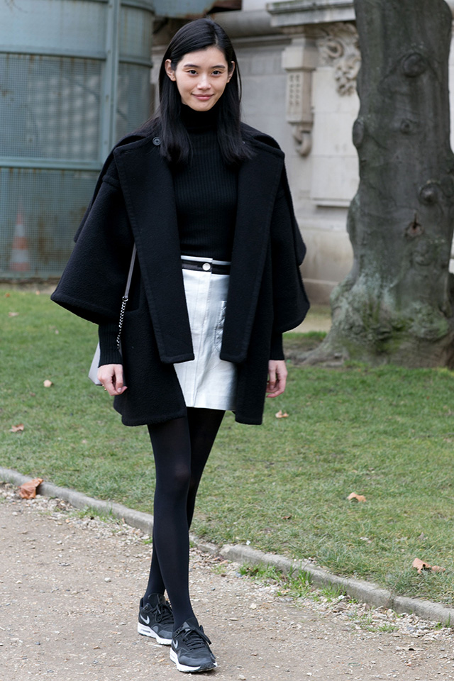 Неделя высокой моды в Париже S/S 2015: street style. Часть 2 (фото 15)
