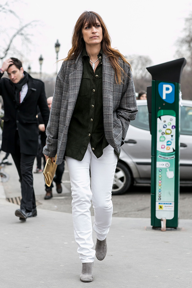 Каролин Де Мегрэ Эволюция белых джинсов (фото 9)