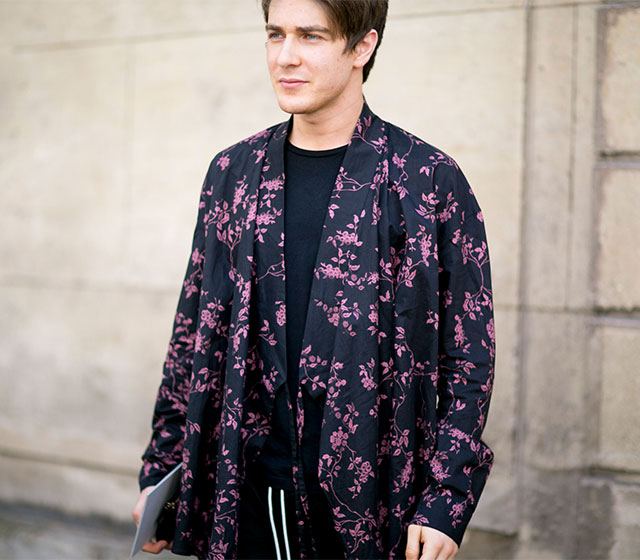 Неделя моды в Париже, весна-лето 2017: street style. Часть 1 (фото 20)