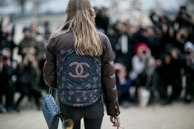 Неделя моды в Париже F/W 2015: street style. Часть 6 (фото 22)