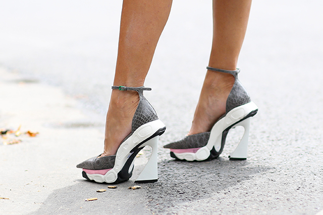 Неделя высокой моды в Париже: street style. Часть 1 (фото 2)