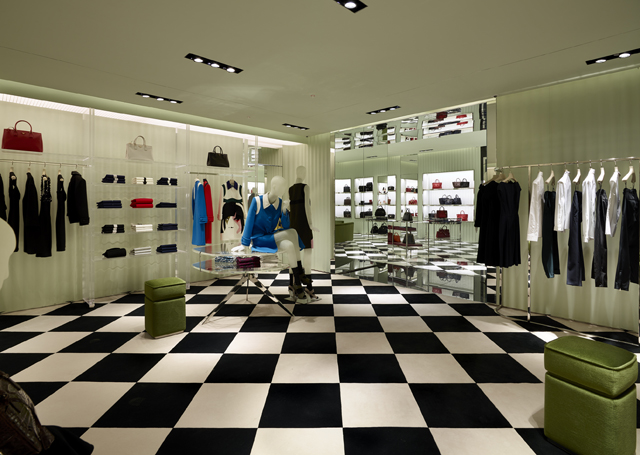 Первый бутик Prada в Санкт-Петербурге