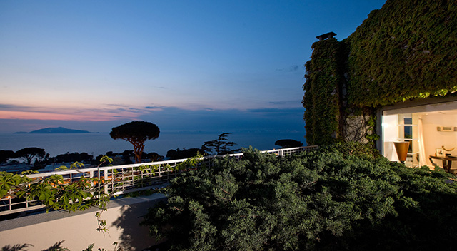 В дворцовом стиле: Capri Palace Hotel & Spa (фото 8)