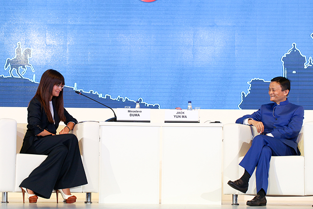 Эпоха новых возможностей для торговли и коммерческой деятельности: разговор Мирославы Дума и Джека Юн Ма (фото 5)