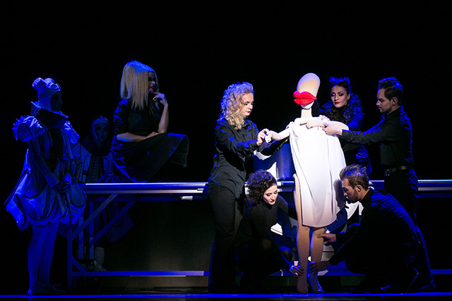 Русский Бродвей: шоу Illusio в "Ленинград Центре" (фото 11)