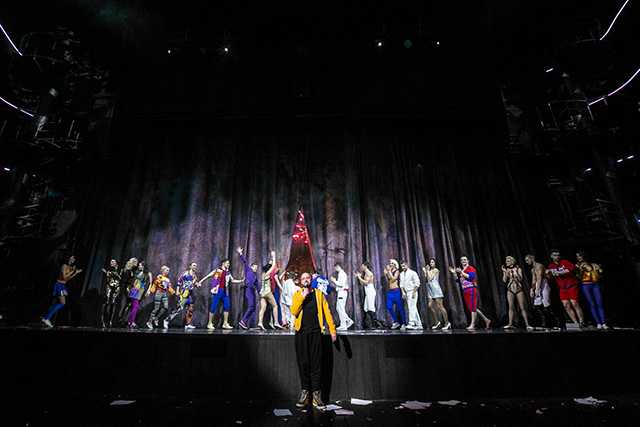 Русский Бродвей: шоу Illusio в "Ленинград Центре" (фото 1)