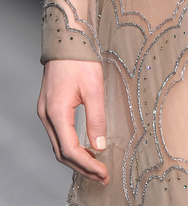 Valentino Бьюти-тренды: 12 главных тенденций будущей осени (фото 1)