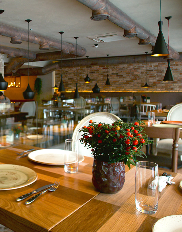 Кафе Extra Virgin на углу Покровки и Чистопрудного бульвара: за и против (фото 3)